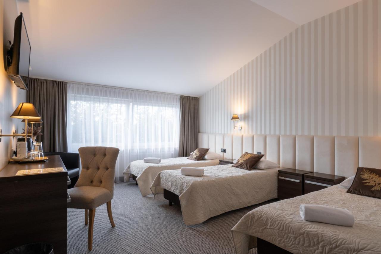 Zloty Staw Bed & Breakfast Borkowo  Bagian luar foto