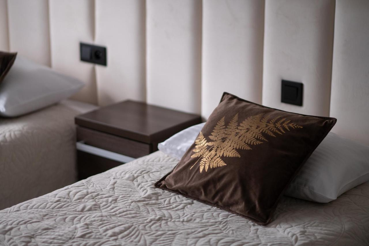Zloty Staw Bed & Breakfast Borkowo  Bagian luar foto