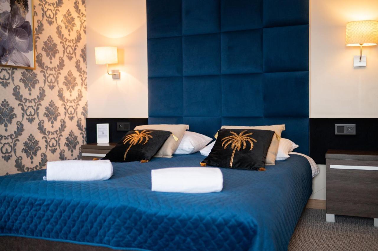 Zloty Staw Bed & Breakfast Borkowo  Bagian luar foto