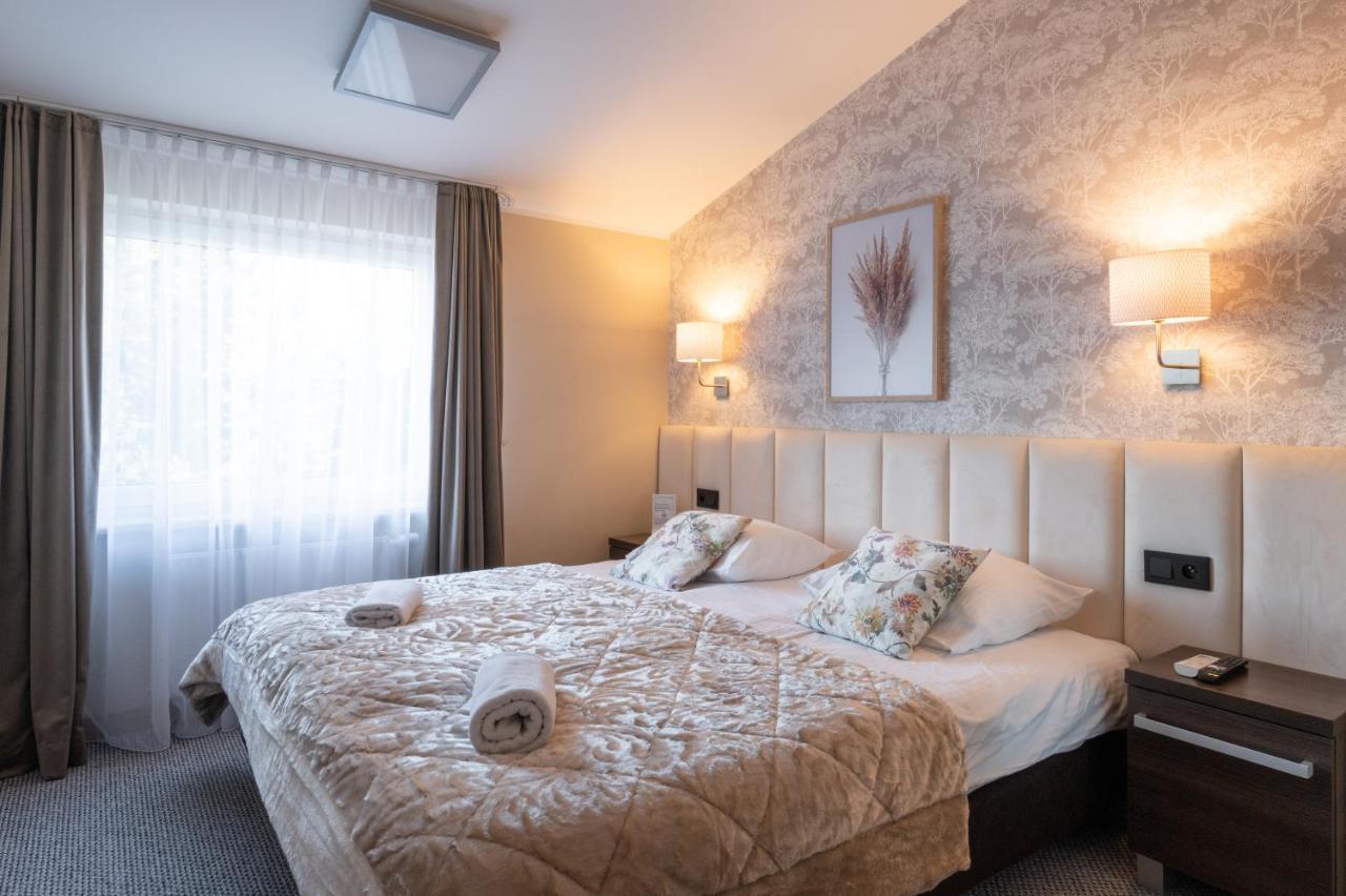 Zloty Staw Bed & Breakfast Borkowo  Bagian luar foto