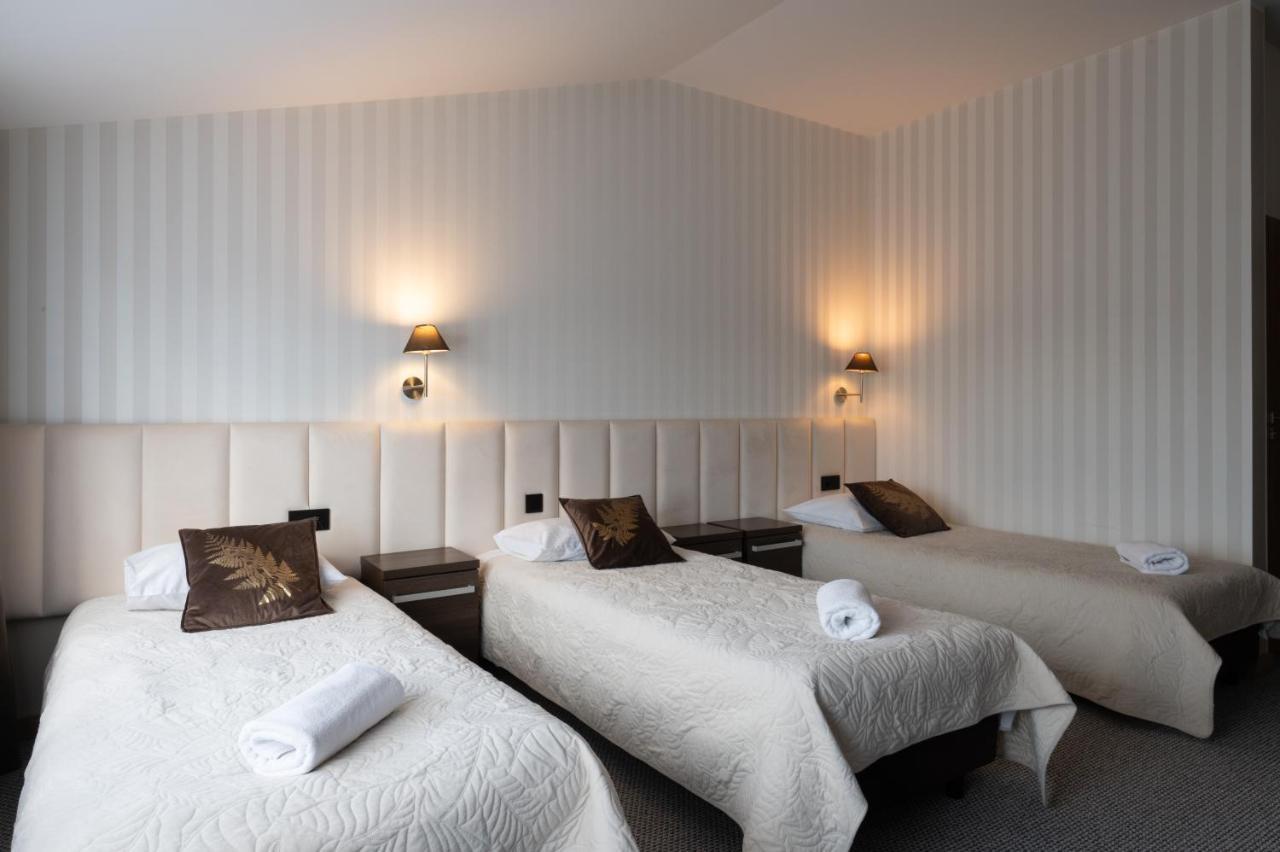 Zloty Staw Bed & Breakfast Borkowo  Bagian luar foto